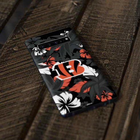 NFL Cincinnati Bengals Tropical Print Galaxy S10 Plus Skin