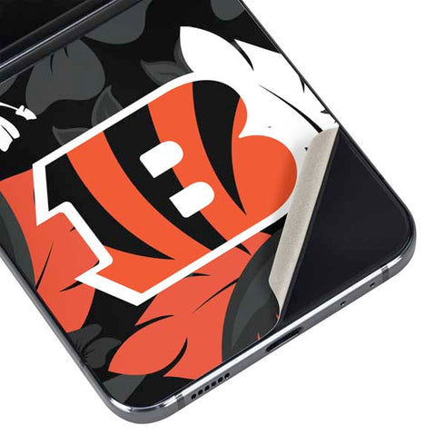 NFL Cincinnati Bengals Tropical Print Galaxy Z Flip5 5G Skin