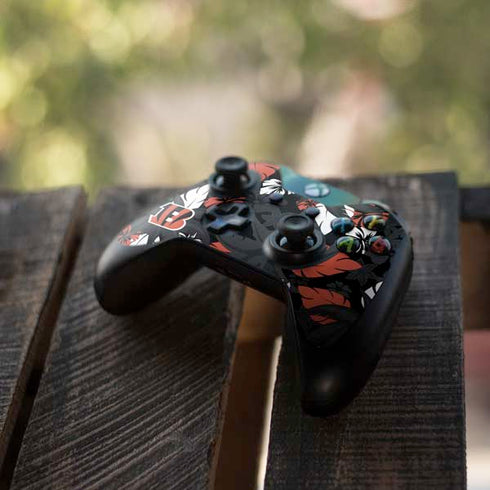 NFL Cincinnati Bengals Tropical Print Xbox One Controller Skin