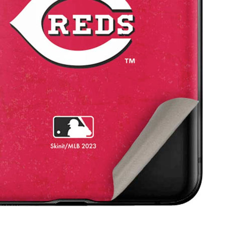MLB Cincinnati Reds - Solid Distressed Galaxy Z Flip Skin