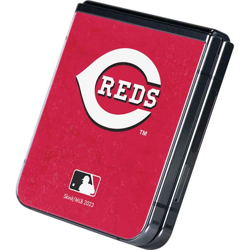 MLB Cincinnati Reds - Solid Distressed Galaxy Z Flip5 5G Skin
