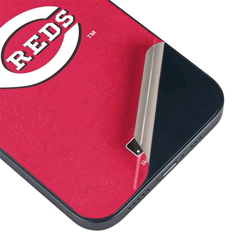 MLB Cincinnati Reds - Solid Distressed iPhone 14 Skin