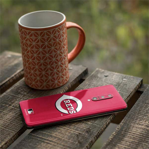 MLB Cincinnati Reds - Solid Distressed OnePlus 7 Pro Skin