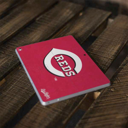 MLB Cincinnati Reds - Solid Distressed Surface Go Skin