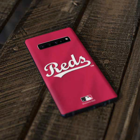 MLB Cincinnati Reds Alternate/Away Jersey Galaxy S10 Plus Skin