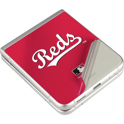 MLB Cincinnati Reds Alternate/Away Jersey Galaxy Z Flip3 5G Skin