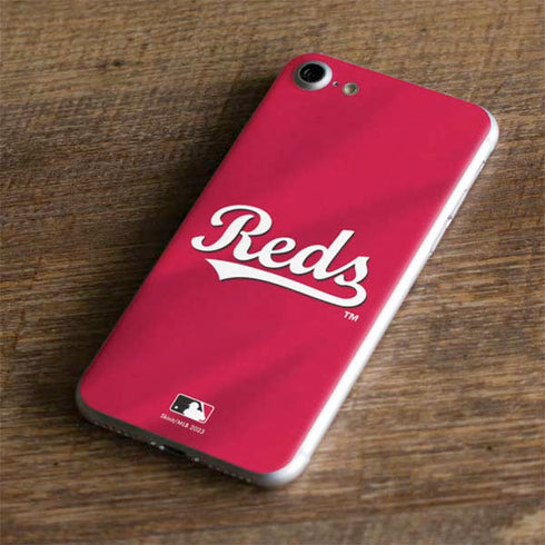 MLB Cincinnati Reds Alternate/Away Jersey iPhone 8 Skin