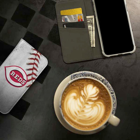 MLB Cincinnati Reds Game Ball iPhone 15 Pro Folio Case
