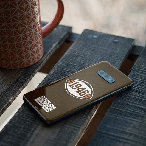 NFL Cleveland Browns Alternate Distressed Galaxy S10e Skin
