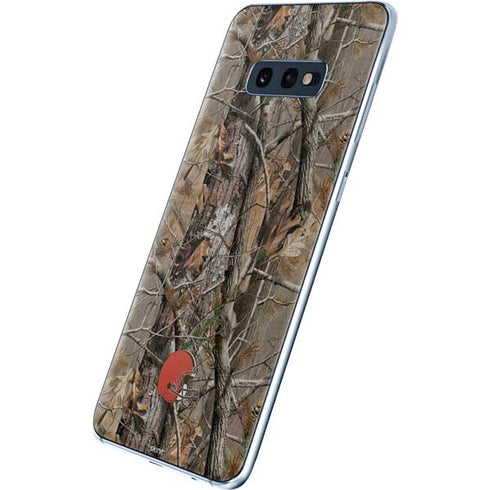NFL Cleveland Browns Realtree AP Camo Galaxy S10e Skin