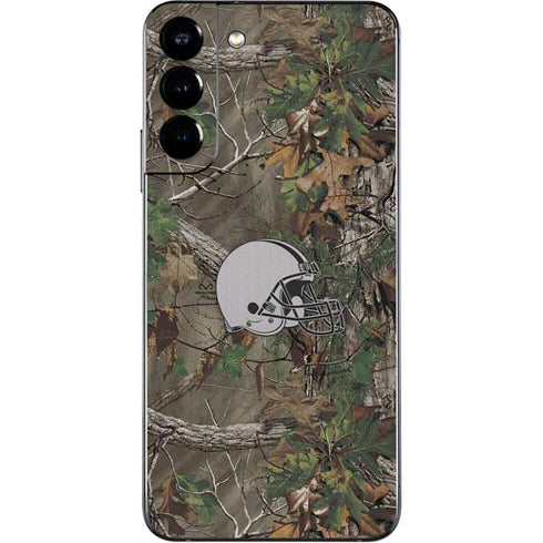 NFL Cleveland Browns Realtree Xtra Green Camo Galaxy S22 Plus Skin