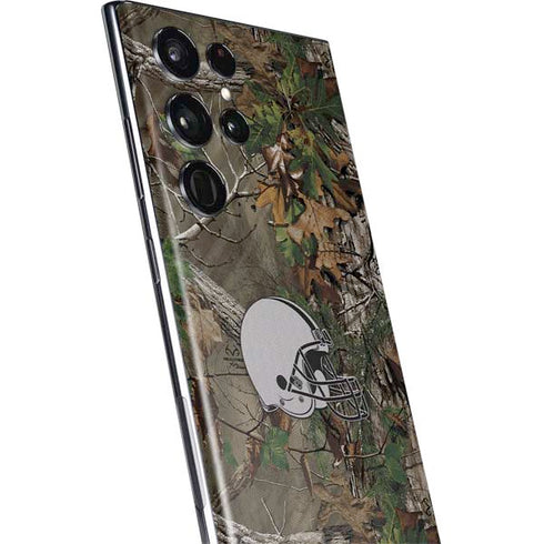 NFL Cleveland Browns Realtree Xtra Green Camo Galaxy S22 Ultra Skin