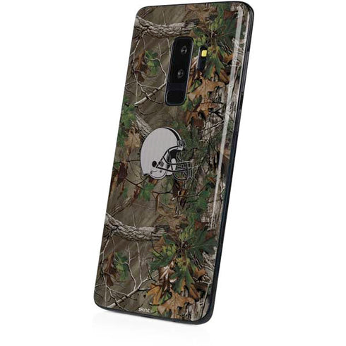 NFL Cleveland Browns Realtree Xtra Green Camo Galaxy S9 Plus Skin