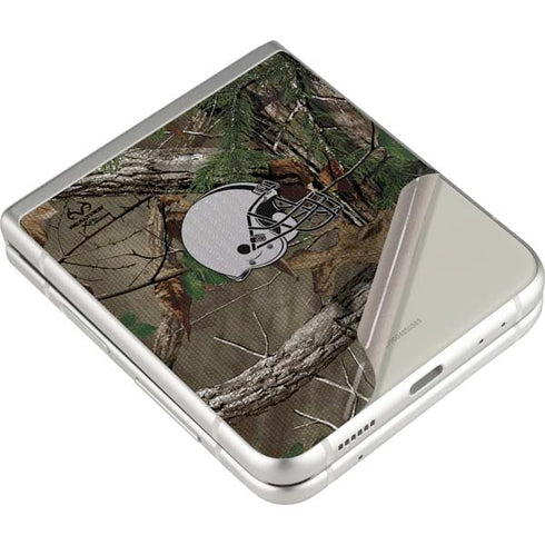 NFL Cleveland Browns Realtree Xtra Green Camo Galaxy Z Flip3 5G Skin