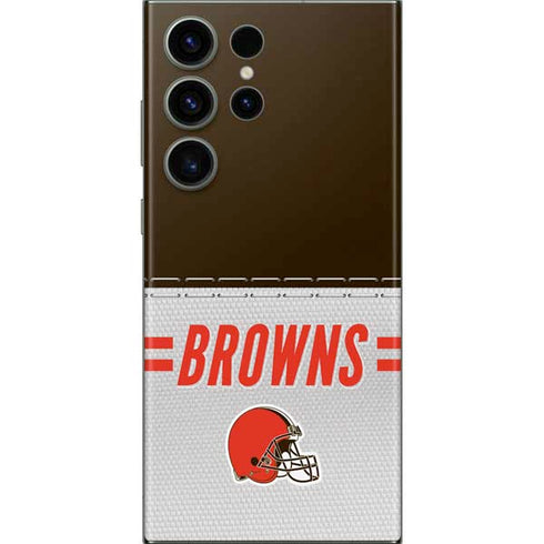 NFL Cleveland Browns White Striped Galaxy S23 Ultra Skin