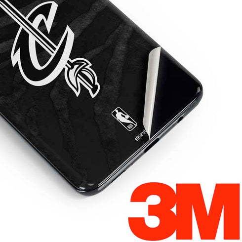 NBA Cleveland Cavaliers Black Animal Print Galaxy S10e Skin