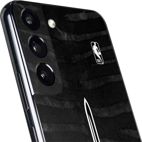 NBA Cleveland Cavaliers Black Animal Print Galaxy S22 Plus Skin
