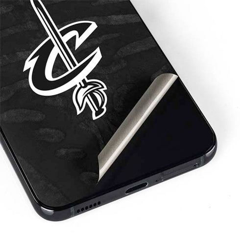 NBA Cleveland Cavaliers Black Animal Print Galaxy S22 Skin