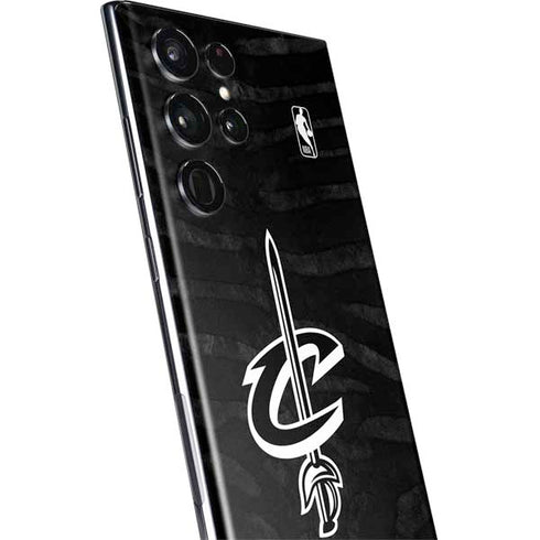 NBA Cleveland Cavaliers Black Animal Print Galaxy S22 Ultra Skin