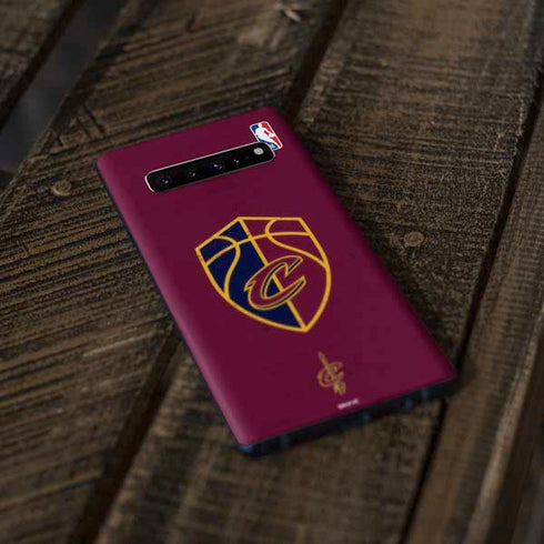 NBA Cleveland Cavaliers Distressed Galaxy S10 Skin