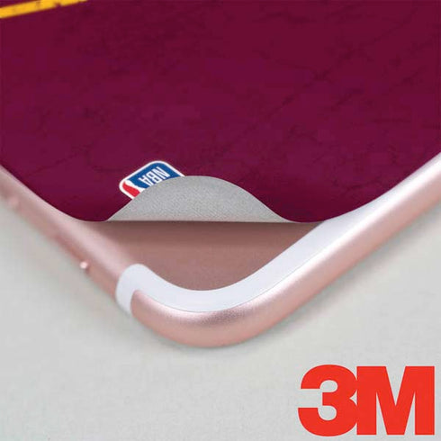 NBA Cleveland Cavaliers Distressed iPhone 8 Skin