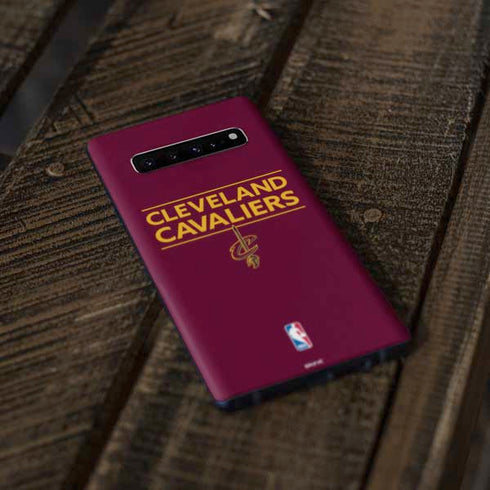 NBA Cleveland Cavaliers Standard - Maroon Galaxy S10 Skin
