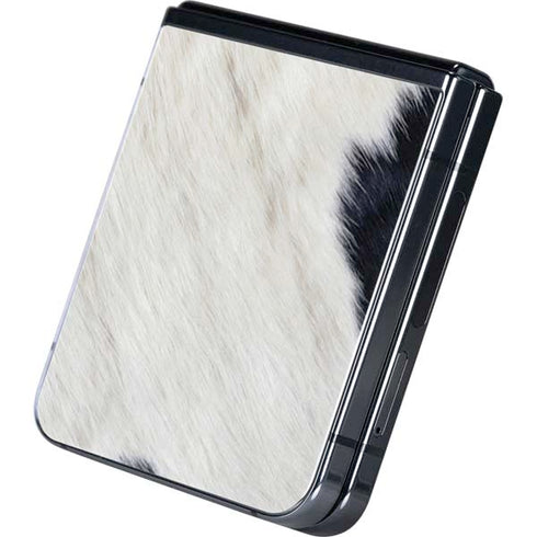 Cow Galaxy Z Flip5 5G Skin