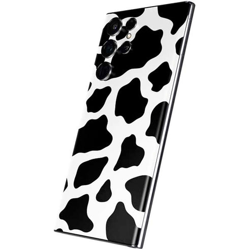 Cow Pattern Animal Print Galaxy S22 Ultra Skin