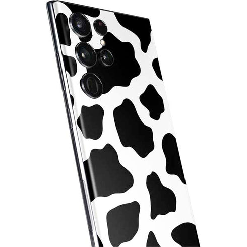 Cow Pattern Animal Print Galaxy S22 Ultra Skin
