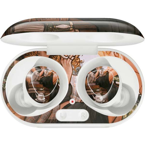 Cozy Autumn Library Witch with Cat and Coffee by Ivy Dolamore Galaxy Buds Plus Skin