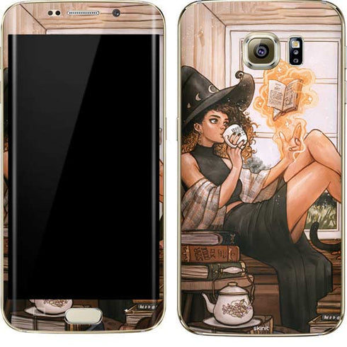 Cozy Autumn Library Witch with Cat and Coffee by Ivy Dolamore Galaxy S7 Edge Skin