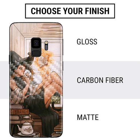 Cozy Autumn Library Witch with Cat and Coffee by Ivy Dolamore Galaxy S9 Skin