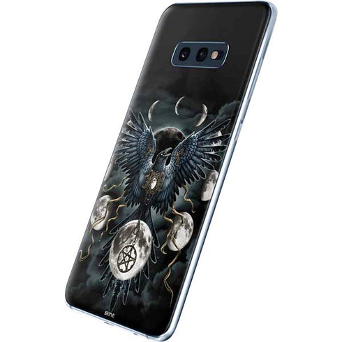 Crow and Moon Phases by Sarah Richter Galaxy S10e Skin