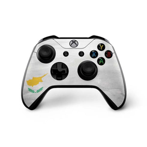 Cyprus Flag Distressed Xbox One X Bundle Skin