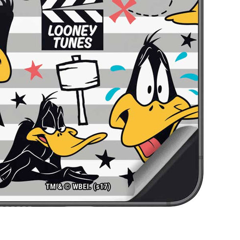 Looney Tunes Daffy Duck Striped Patches Galaxy S23 Plus Skin