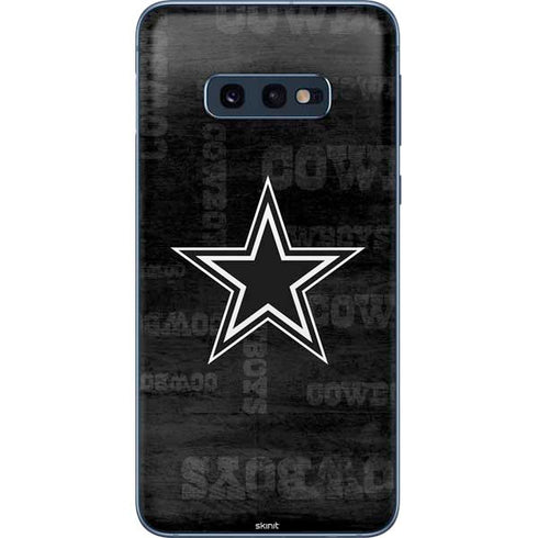 NFL Dallas Cowboys Black & White Galaxy S10e Skin
