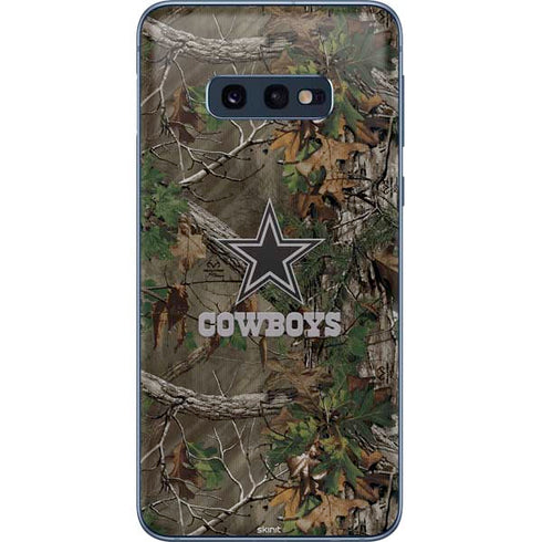 NFL Dallas Cowboys Realtree Xtra Green Camo Galaxy S10e Skin
