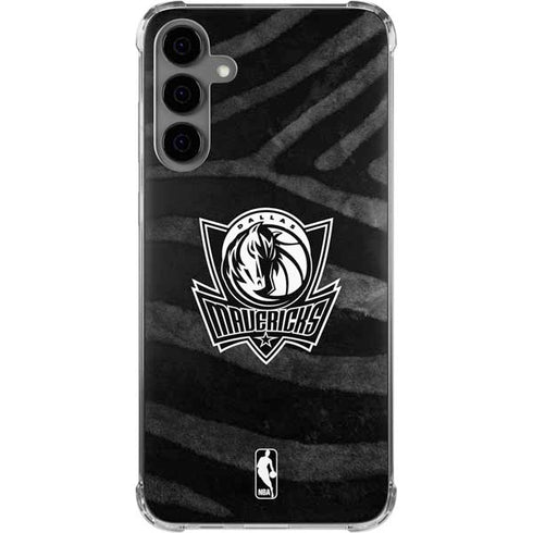 NBA Dallas Mavericks Black Animal Print Galaxy S24 Plus Clear Case
