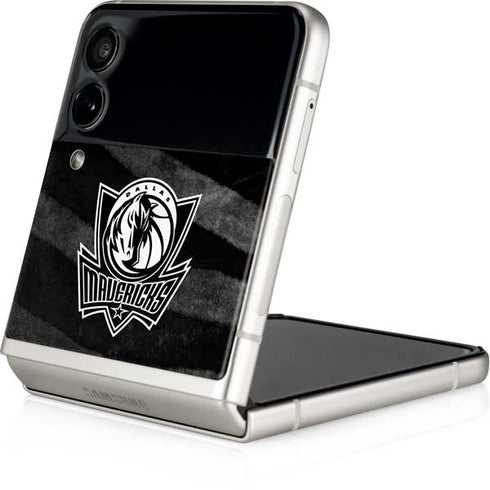 NBA Dallas Mavericks Black Animal Print Galaxy Z Flip3 5G Skin