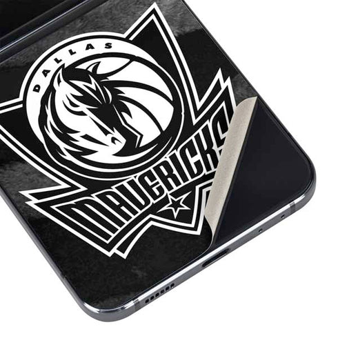 NBA Dallas Mavericks Black Animal Print Galaxy Z Flip5 5G Skin