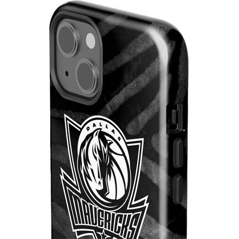 NBA Dallas Mavericks Black Animal Print iPhone 15 Plus Impact Case