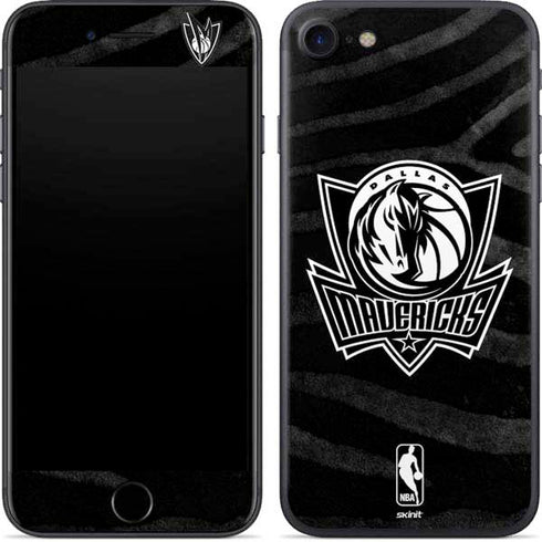 NBA Dallas Mavericks Black Animal Print iPhone 8 Skin
