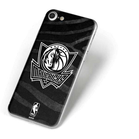 NBA Dallas Mavericks Black Animal Print iPhone 8 Skin
