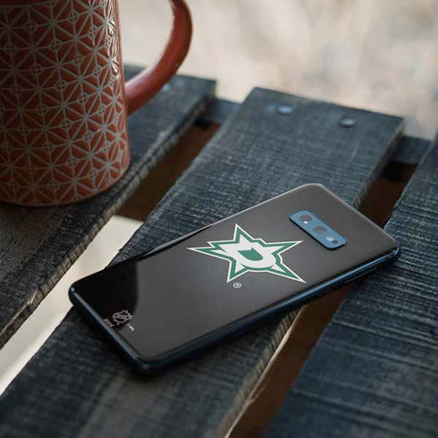 NHL Dallas Stars Black Background Galaxy S10e Skin