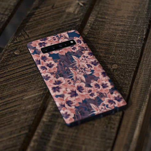 Dark Tapestry Floral Galaxy S10 Skin