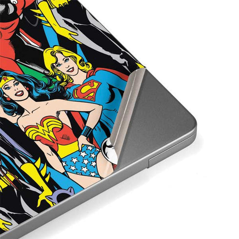 DC Comics Wonder Woman DC Bombshells Characters Pattern MacBook Pro 14in (2021-24) Skin