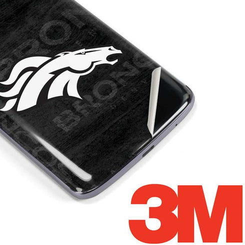 NFL Denver Broncos Black & White Moto E5 Plus Skin