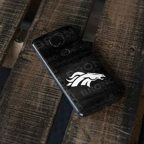 NFL Denver Broncos Black & White Moto E5 Plus Skin