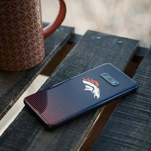 NFL Denver Broncos Breakaway Galaxy S10e Skin
