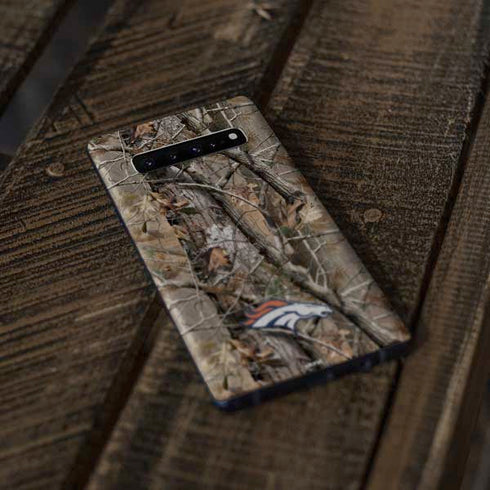 NFL Denver Broncos Realtree AP Camo Galaxy S10 Skin